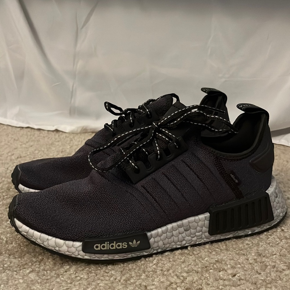 Adidas Shoes - Women’s Size 10